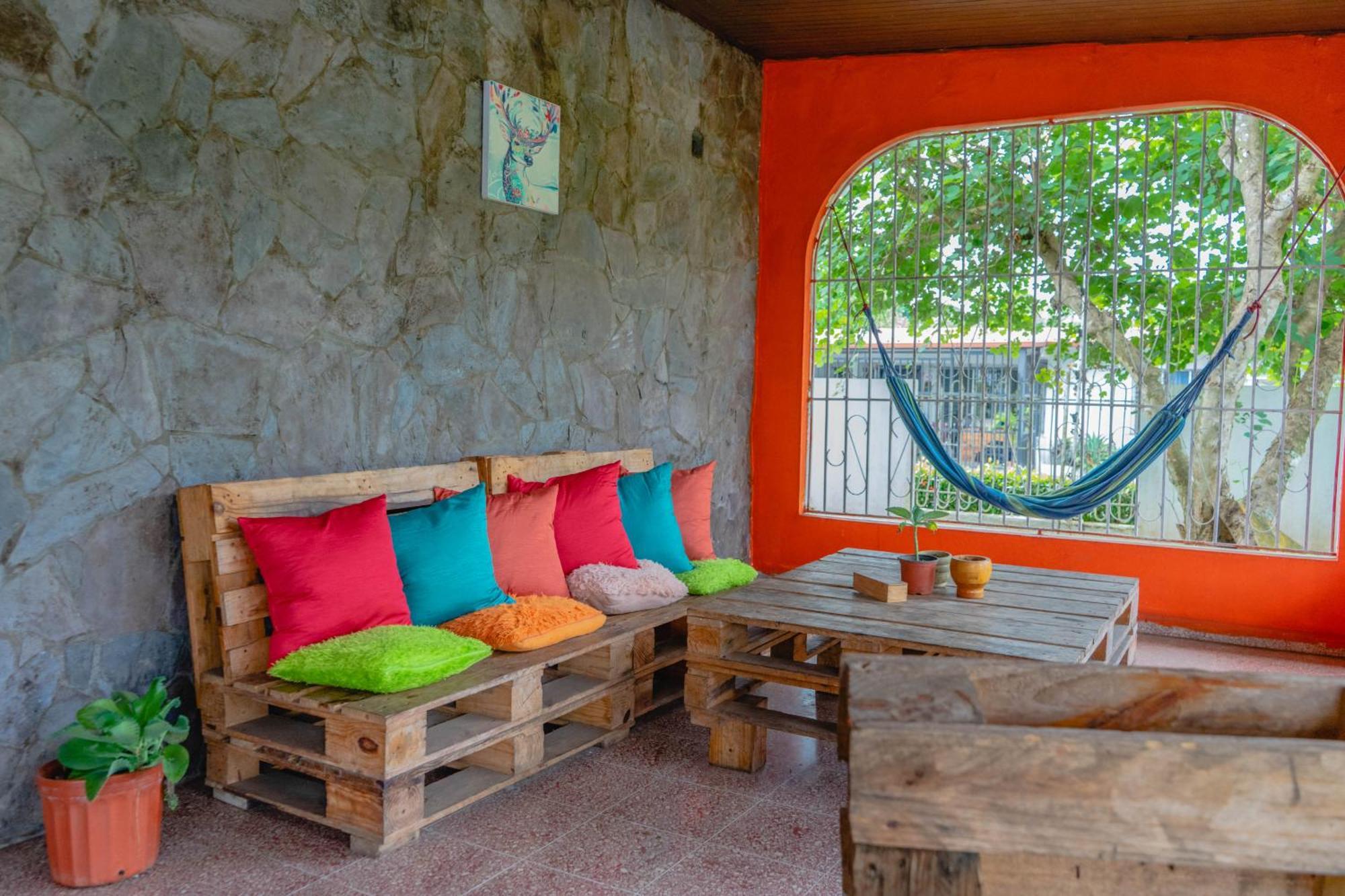 Hostal Familiar Argenal - David Esterno foto